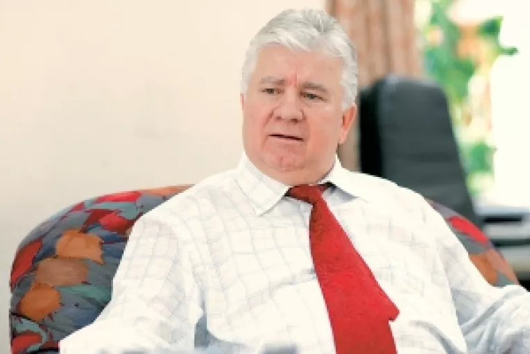 Basescu: "Poate ca ilegalitatea e ca Tarita face agricultura performanta"