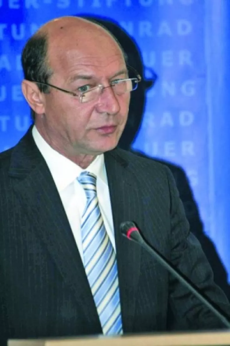 Ca sa nu mai existe dubii, Basescu isi asuma, alaturi de Guvern si de BNR, acordul cu FMI