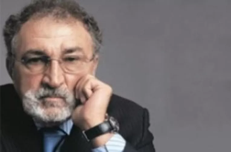 Cheia succesului:
Ion Tiriac  a facut primii bani vanzand coniac la rusi