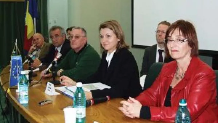 Cu o infrastructura buna, porturile de la Dunare pot prospera