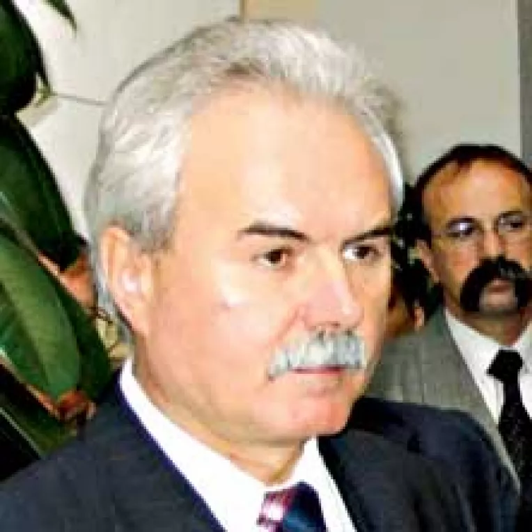 Cumatrul lui Basescu a ajuns vicepremier in locul lui Videanu