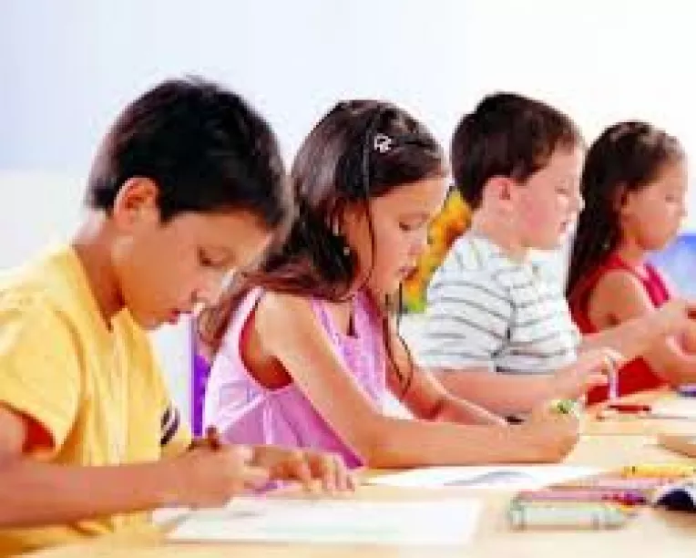 Cumplit: patru copii din China s-au sinucis dupa ce mama lor a emigrat