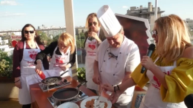 Dana Savuica si Chef Sandu Carpen au gatit pentru femeile inteligente!