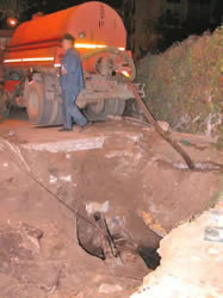 De peste 2 ani, hotii de titei fura chiar de sub nasul jandarmilor