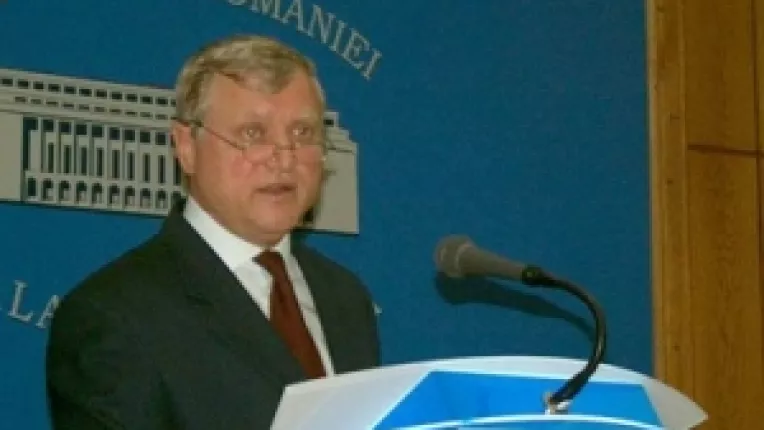 Functia si caracterul: Marian Sarbu ar vrea, totusi, sa redevina ministru in Guvernul lui Basescu