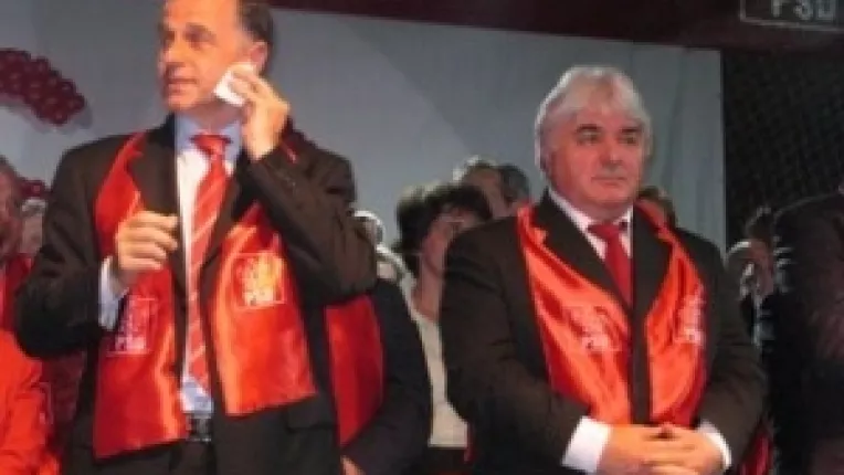 Hasotti: "Geoana este prizonierul baronilor locali"