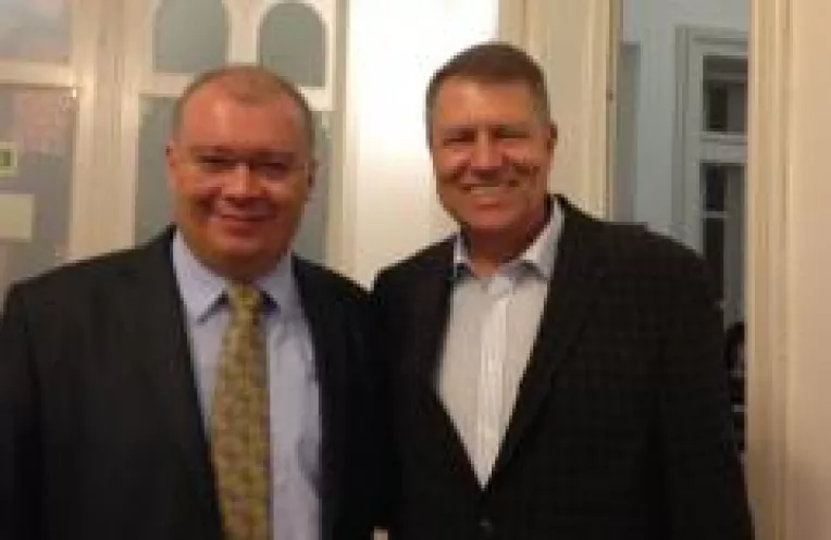 Klaus Iohannis si Dan Mihalache fac curatenie la Cotroceni