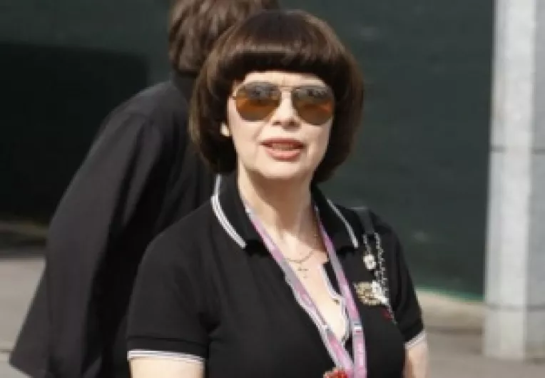 Legenda muzicii frantuzesti, MIREILLE MATHIEU, concerteaza pentru prima data in Romania
 
