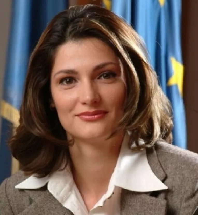 Ramona Manescu, europarlamentar liberal, acuza Guvernul de stanga PSD-PD-L