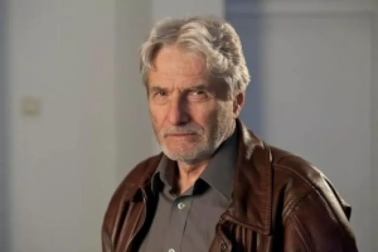 Regizorul Mircea Daneliuc implineste azi 75 de ani: La multi ani, maestre!