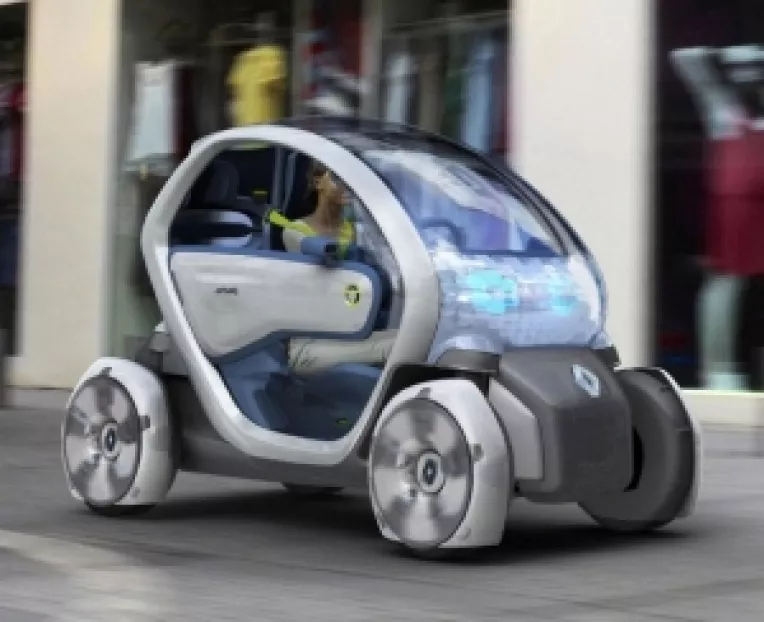 Renault Twizy: Modelul electric cu 2 locuri va costa 5.000 de euro