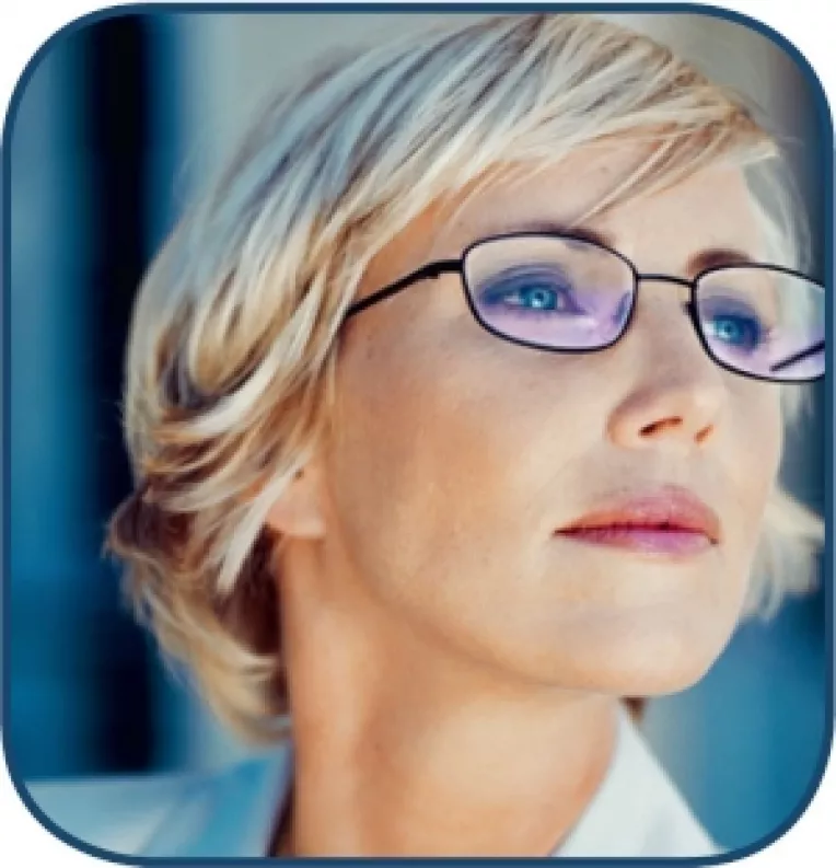 Sanatatea ochilor pe timp de vara se pastreaza cu lentilele Transitions de la Essilor