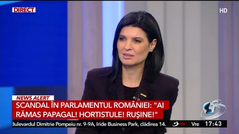 Scandal in Parlamentul Romaniei dupa ce ministrul Sportului a fost acuzat ca si-a premiat tatal