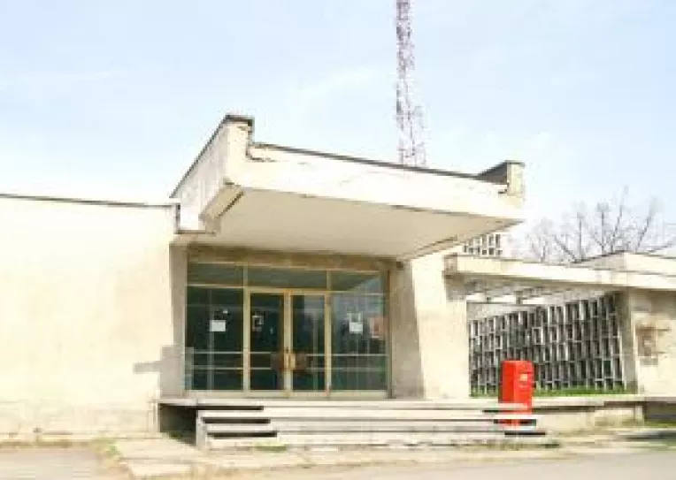 Stomatologia, "in bratele" Dorelei din Caracal