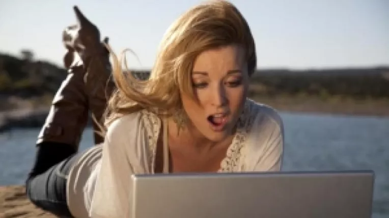 Super-reteaua unica de raspandire mondiala: Internet (2)