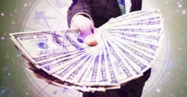 Zodiile cu noroc la bani in 2019